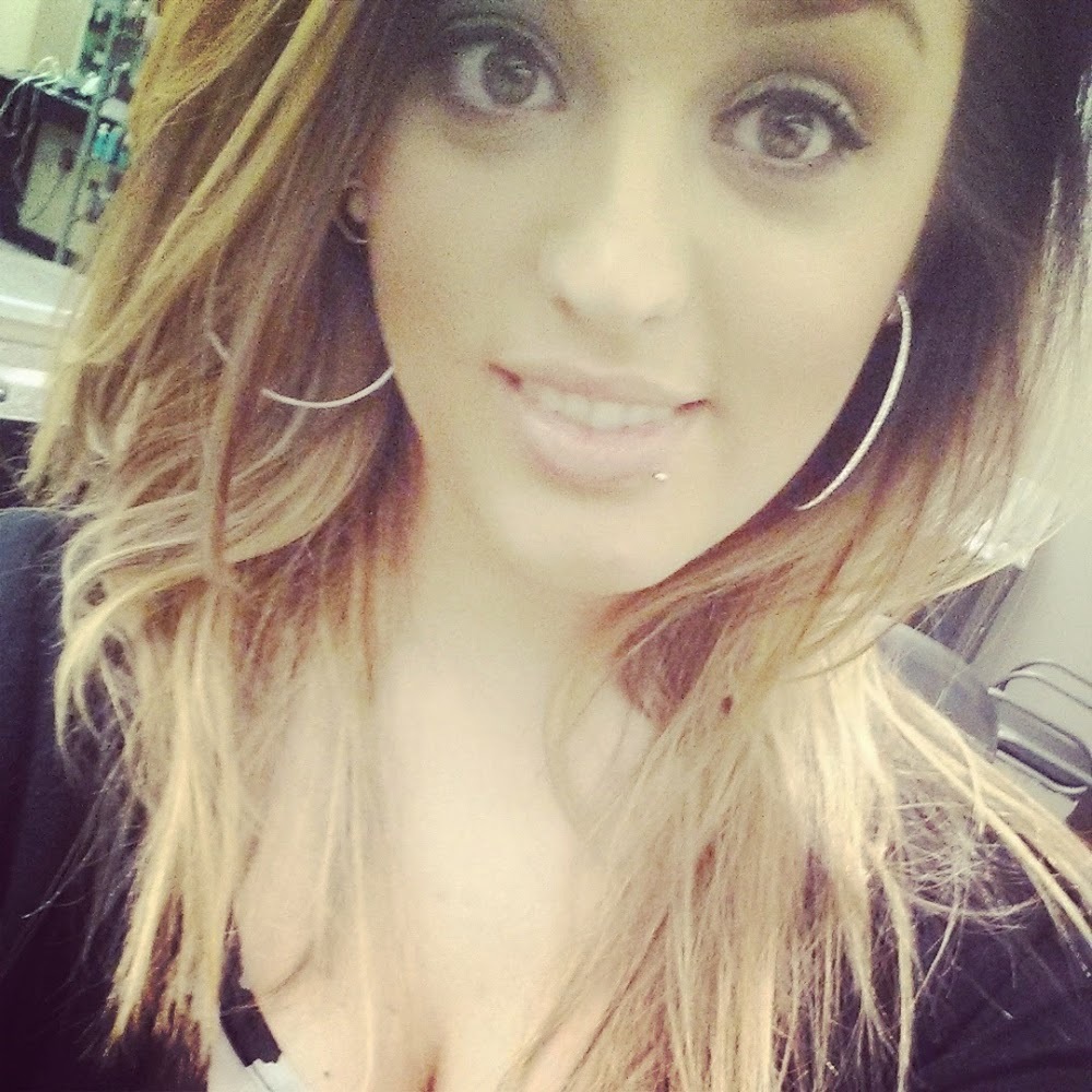 Meet your Posher, Cassandra